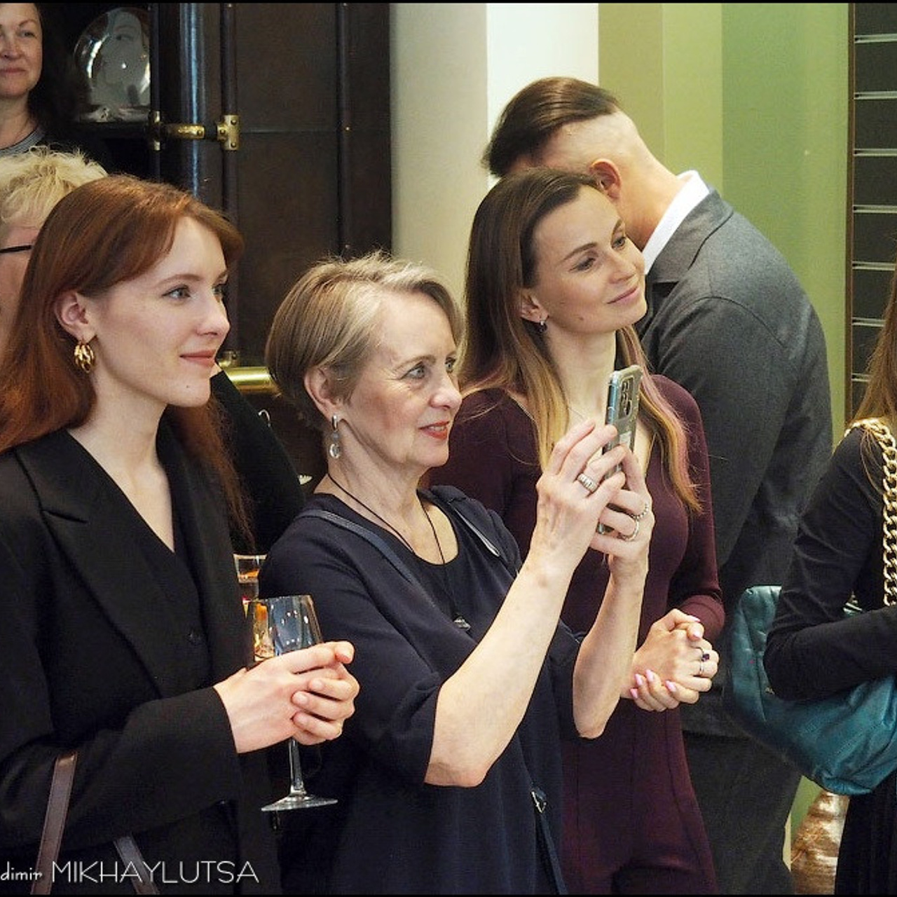 Юбилейная выставка галереи «Краски жизни»