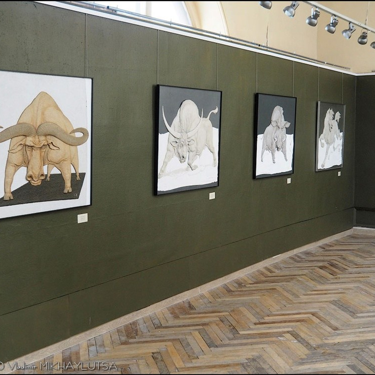 Латиф Казбеков «БУМАЖНЫЕ МИРЫ»