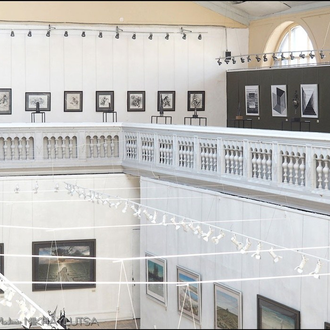 Латиф Казбеков «БУМАЖНЫЕ МИРЫ»