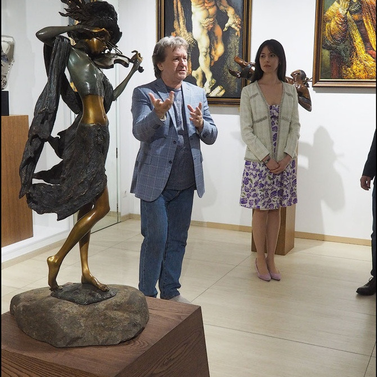 Две картины из музея - Люминография - luminografia.ru