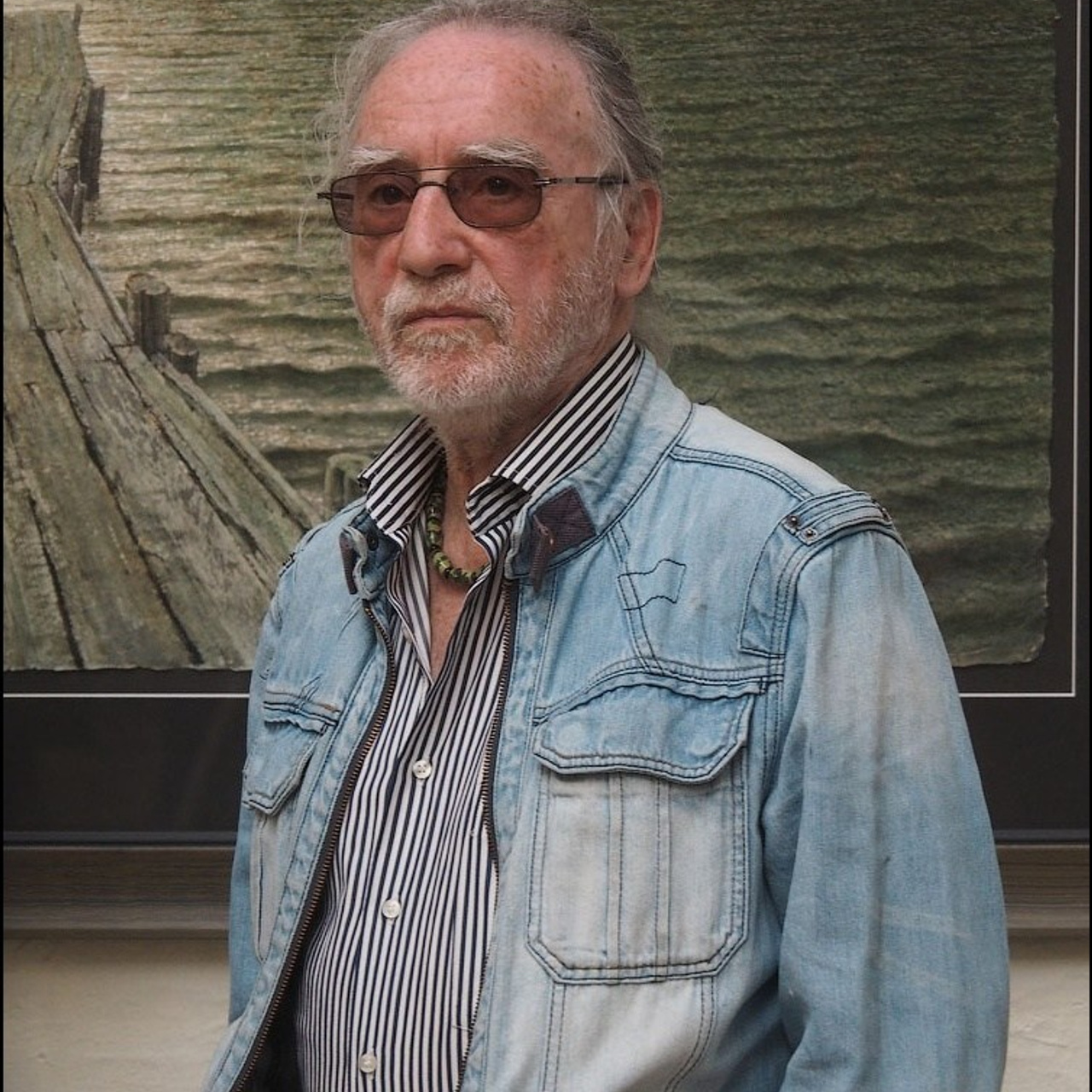 Латиф Казбеков «БУМАЖНЫЕ МИРЫ»