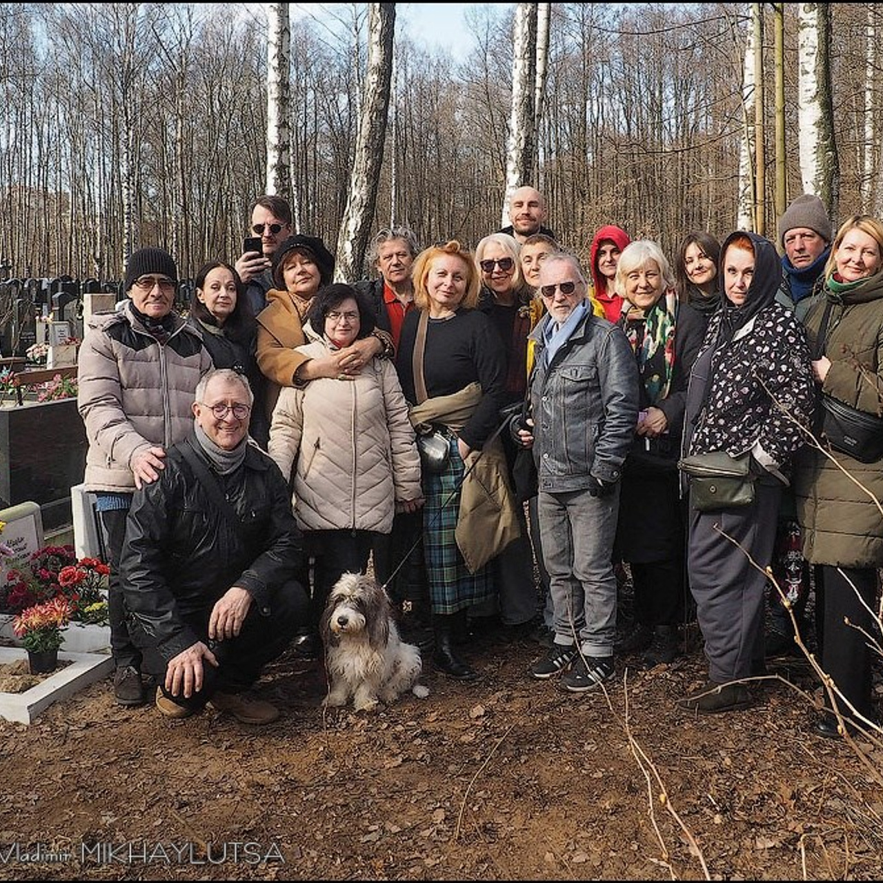 У могилы Валентина Самарина. Урновый участок "Мягкая дорожка"