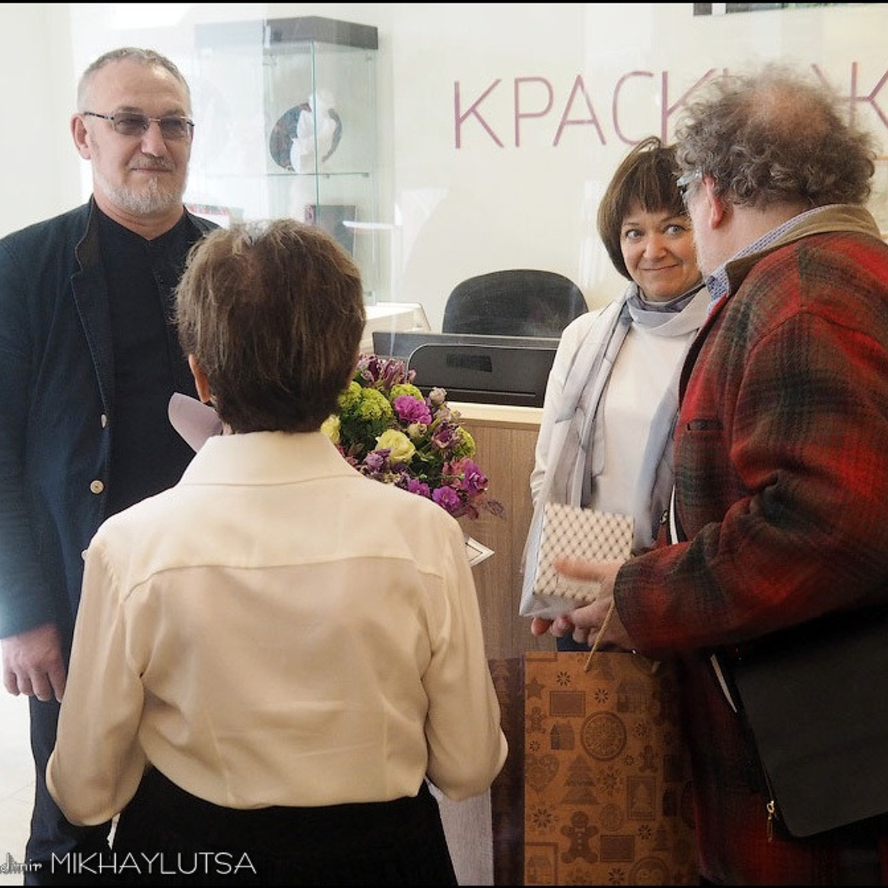 Юбилейная выставка галереи «Краски жизни»