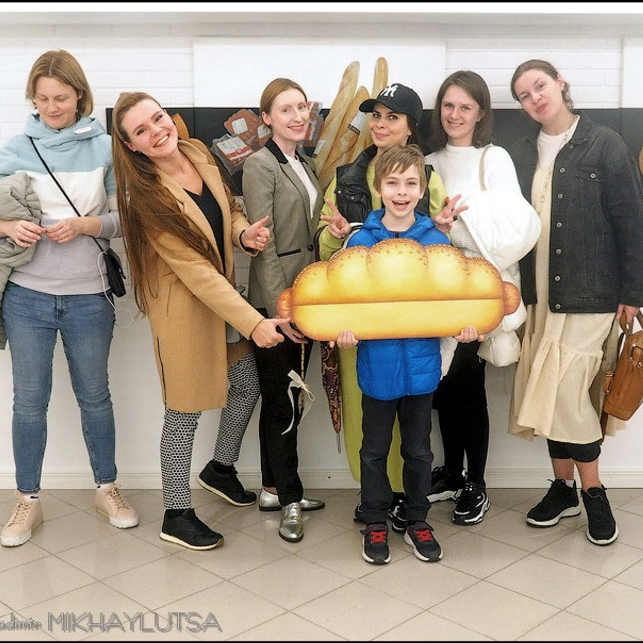 Сосиске в тесте 150 лет! - Люминография - luminografia.ru