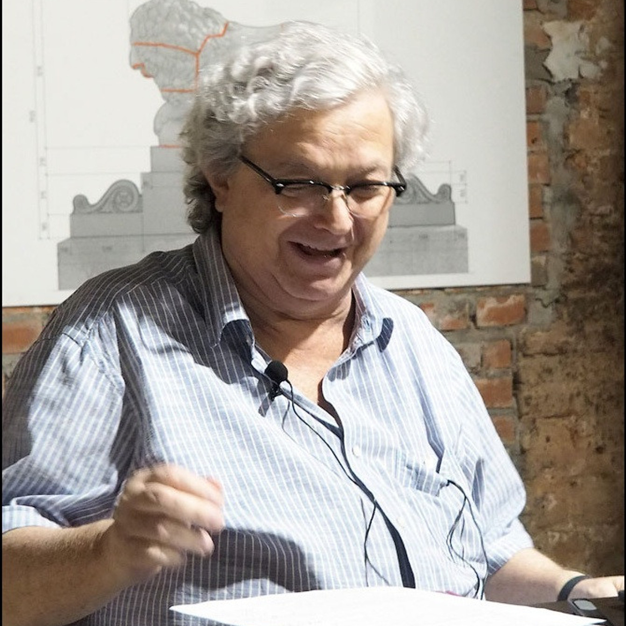 «От монумента до граффити»