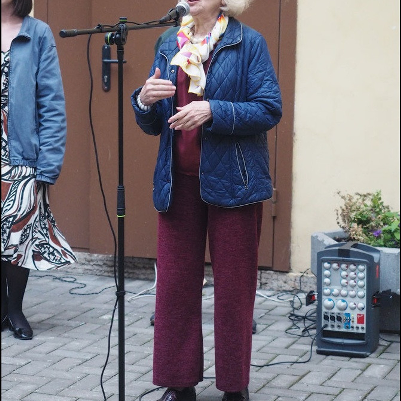 Роберт Лотош «ИСТОРИИ ПОВСЕДНЕВНОСТИ»