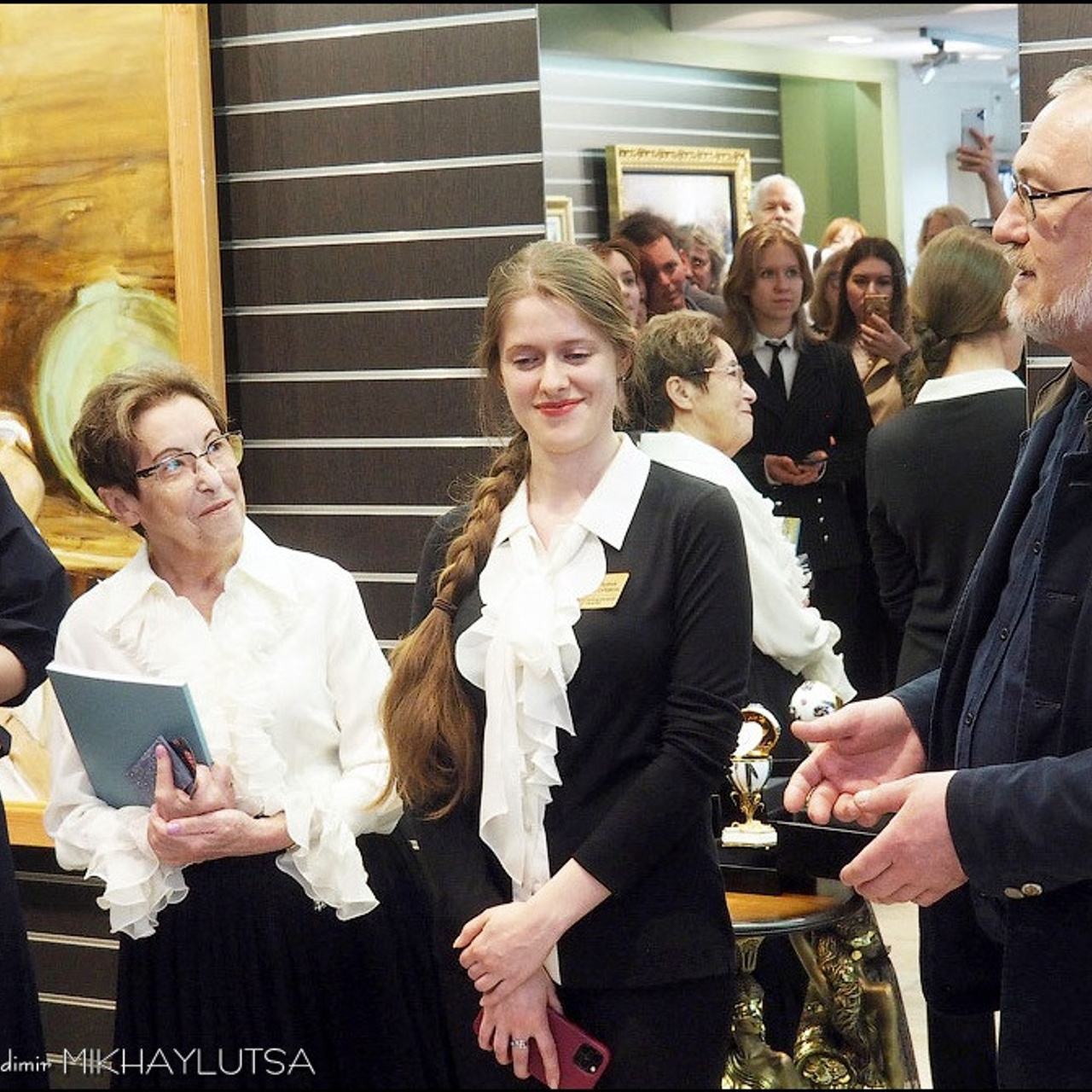 Юбилейная выставка галереи «Краски жизни»