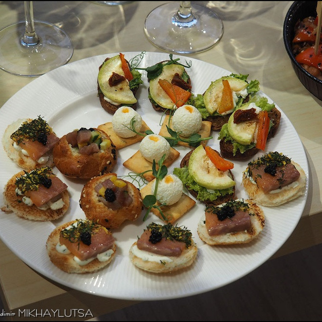 Две картины из музея - Люминография - luminografia.ru