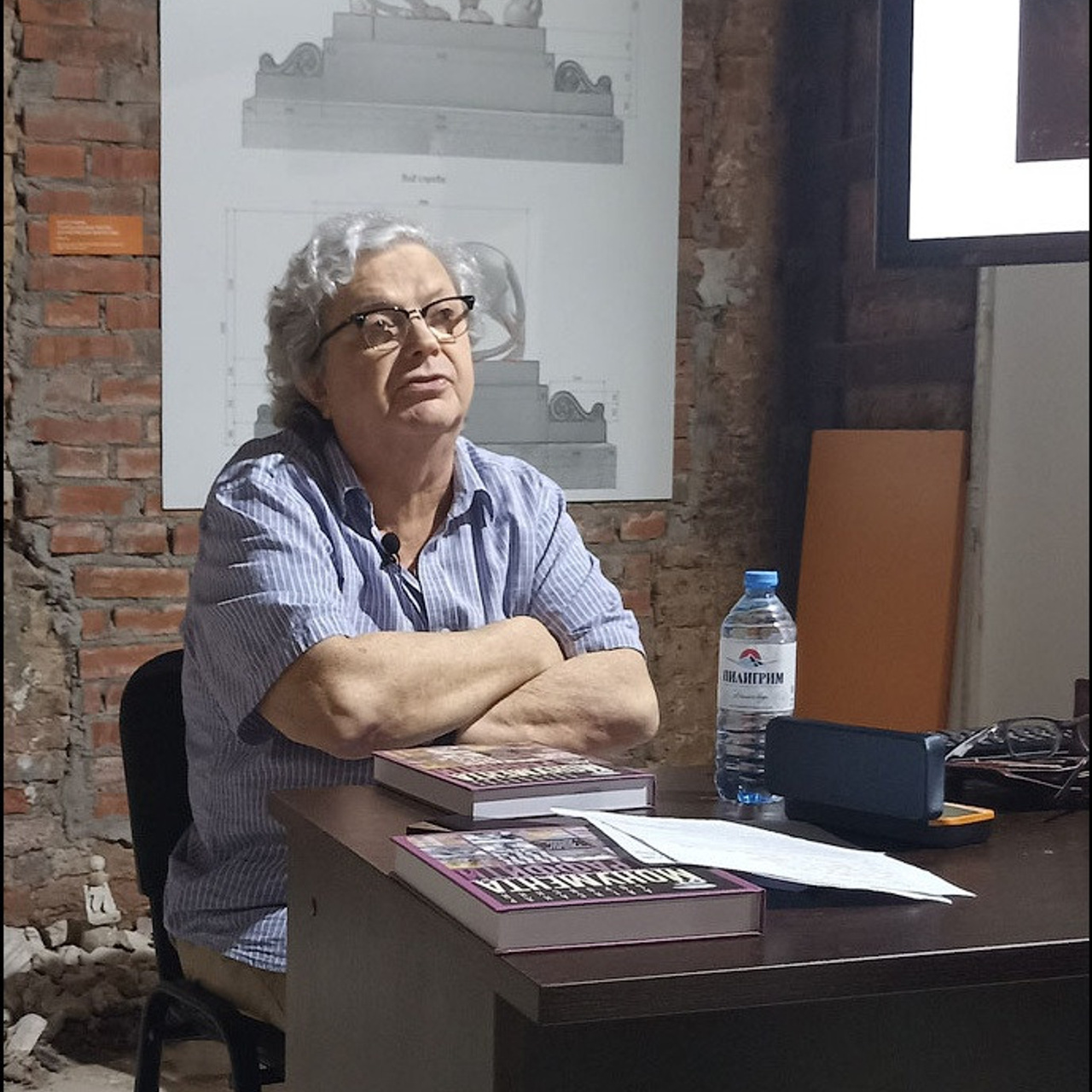 «От монумента до граффити»