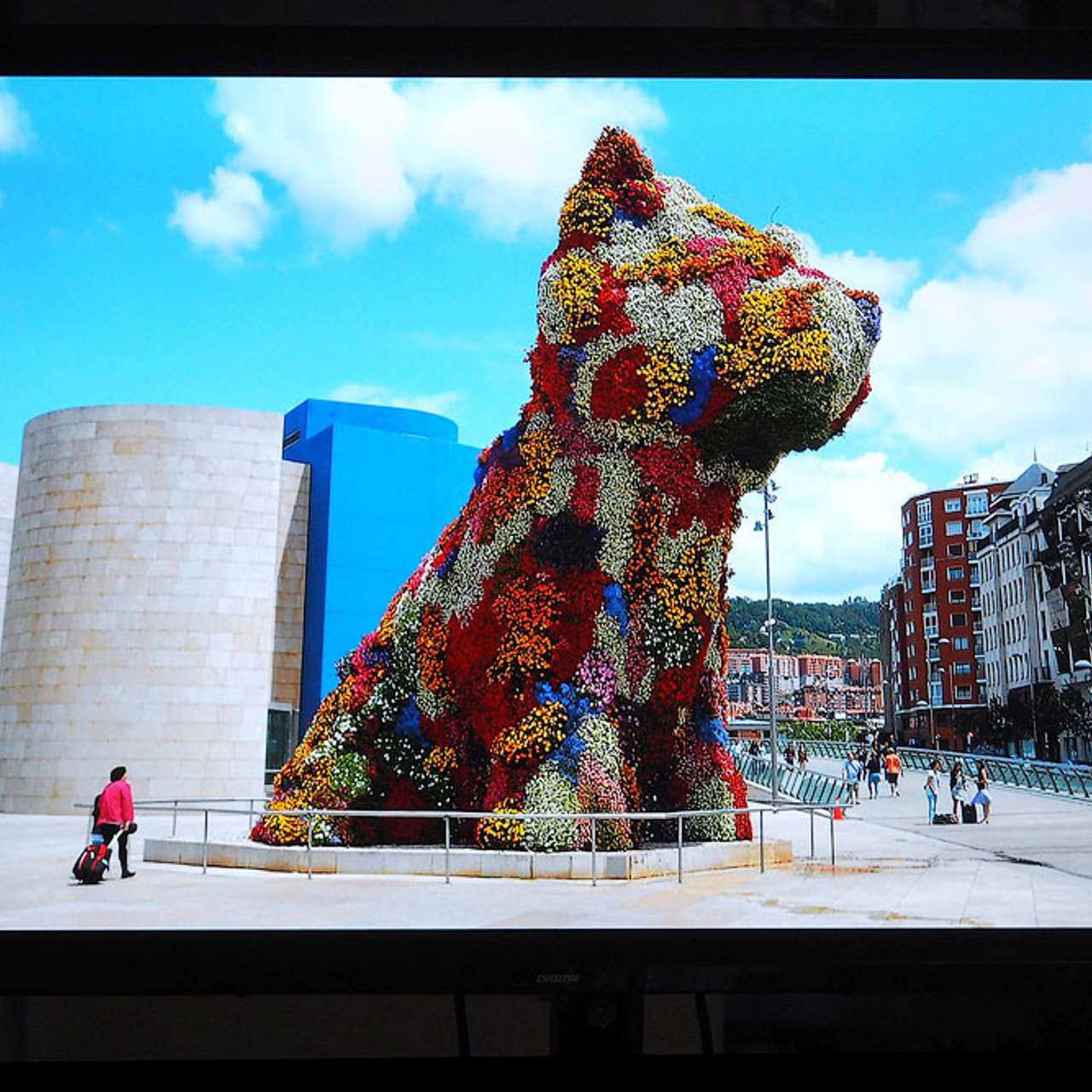 «От монумента до граффити»