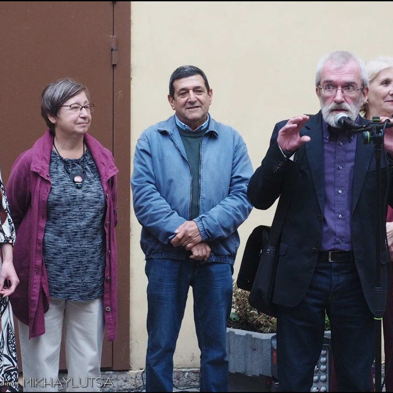 Роберт Лотош «ИСТОРИИ ПОВСЕДНЕВНОСТИ»