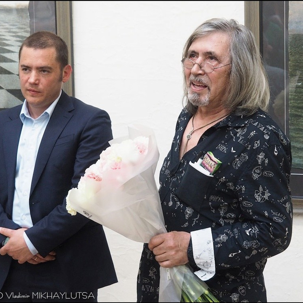 Латиф Казбеков «БУМАЖНЫЕ МИРЫ»