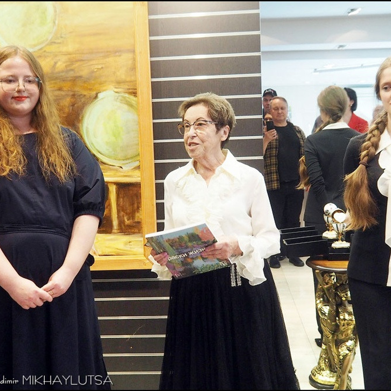 Юбилейная выставка галереи «Краски жизни»