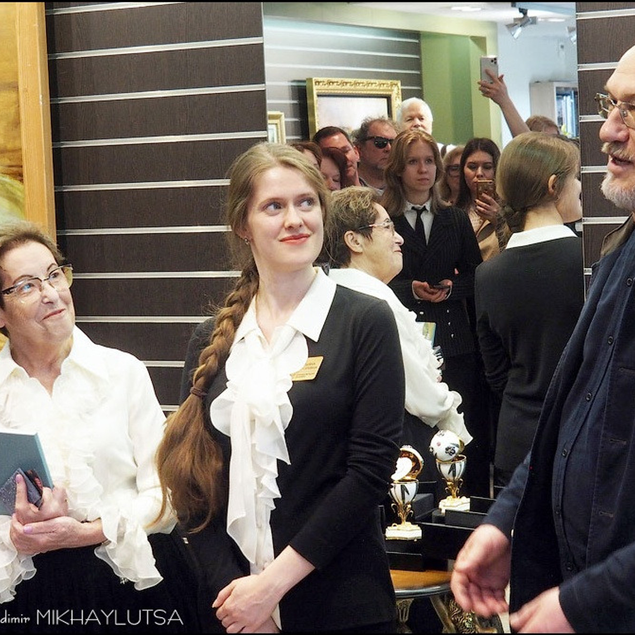 Юбилейная выставка галереи «Краски жизни»