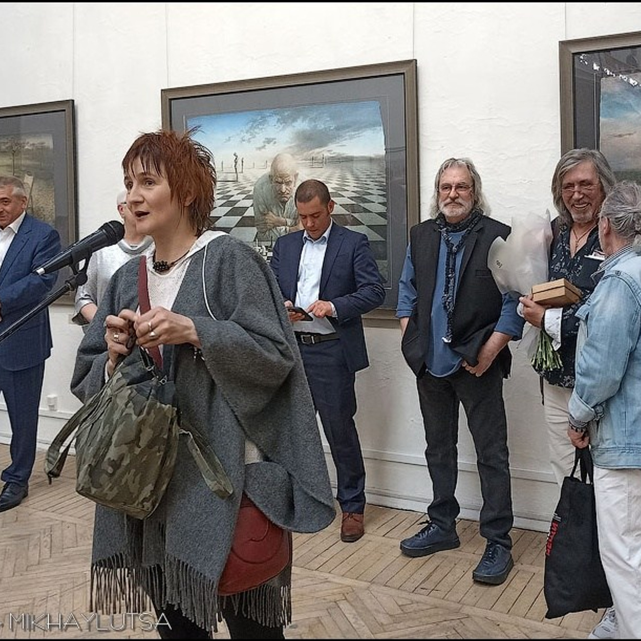 Латиф Казбеков «БУМАЖНЫЕ МИРЫ»