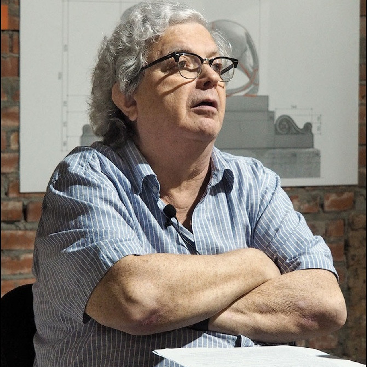 «От монумента до граффити»