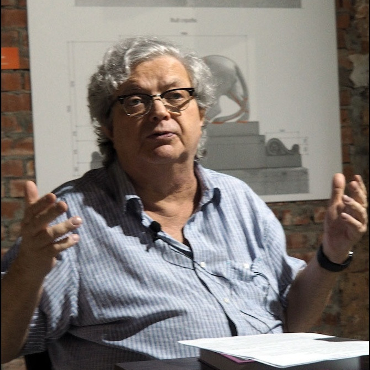 «От монумента до граффити»