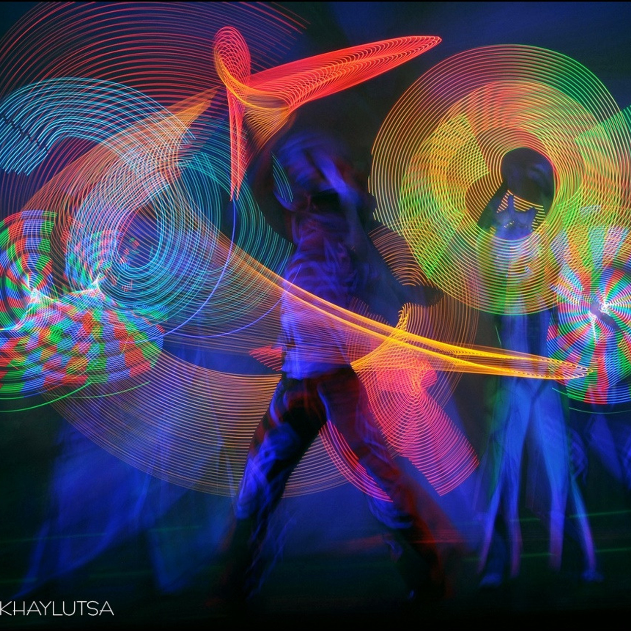 Vladimir Mikhaylutsa, Владимир Михайлуца, mikhaylutsa, художник михайлуца, люминограф, light art, lightpainting, freezelight, mikhailutsa, фотограф михайлуца, председатель люминографического общества,