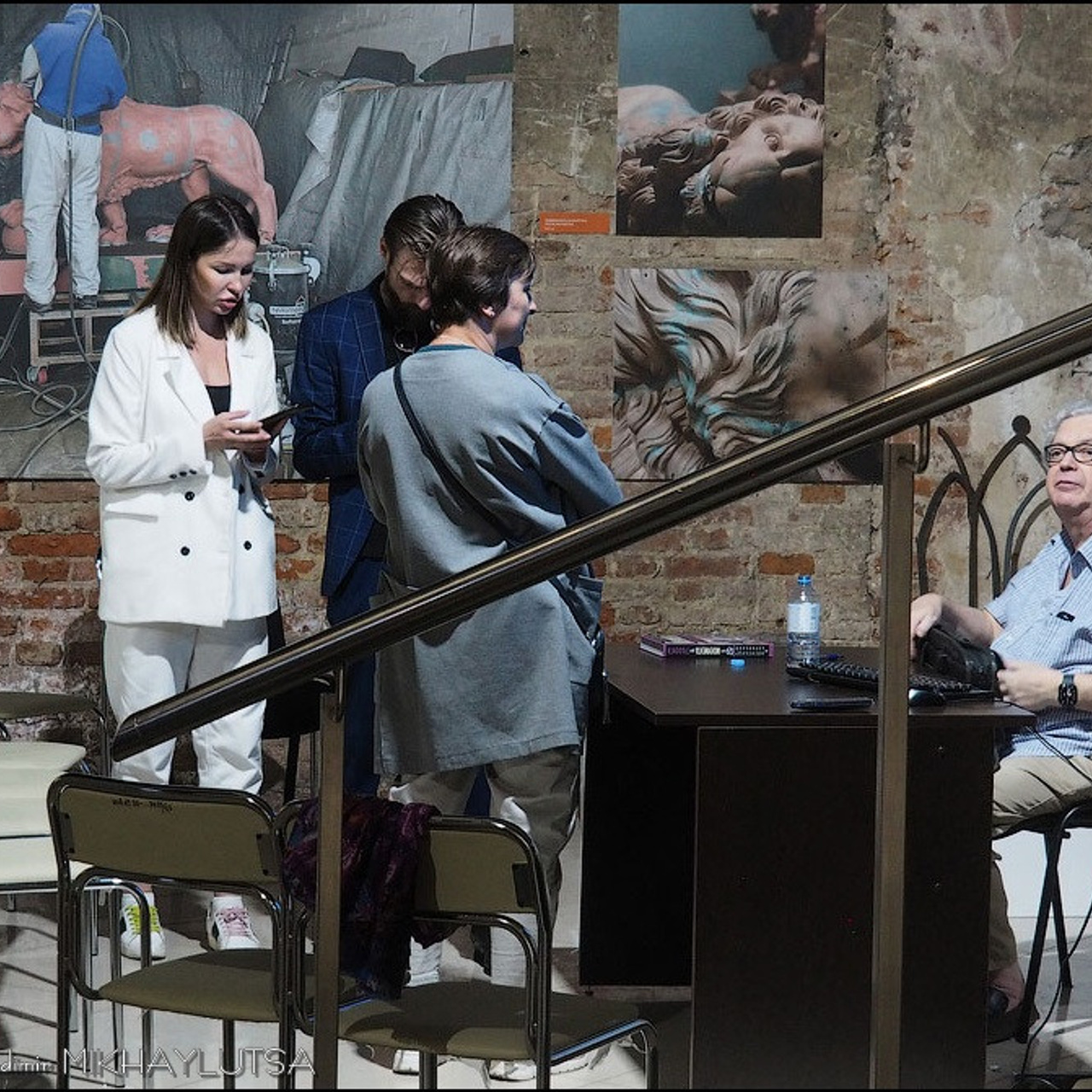 «От монумента до граффити»