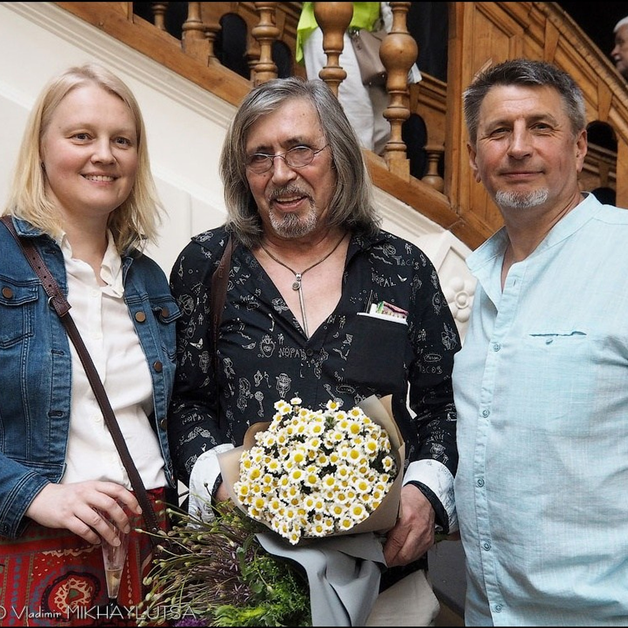 Латиф Казбеков «БУМАЖНЫЕ МИРЫ»