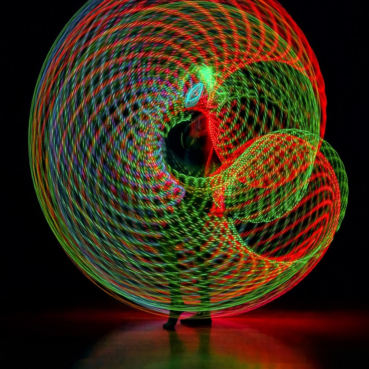 Надя Зайцева художник фотограф люминограф