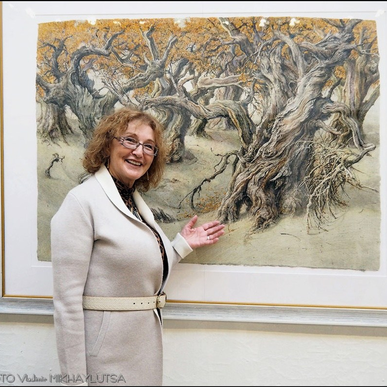 Латиф Казбеков «БУМАЖНЫЕ МИРЫ»