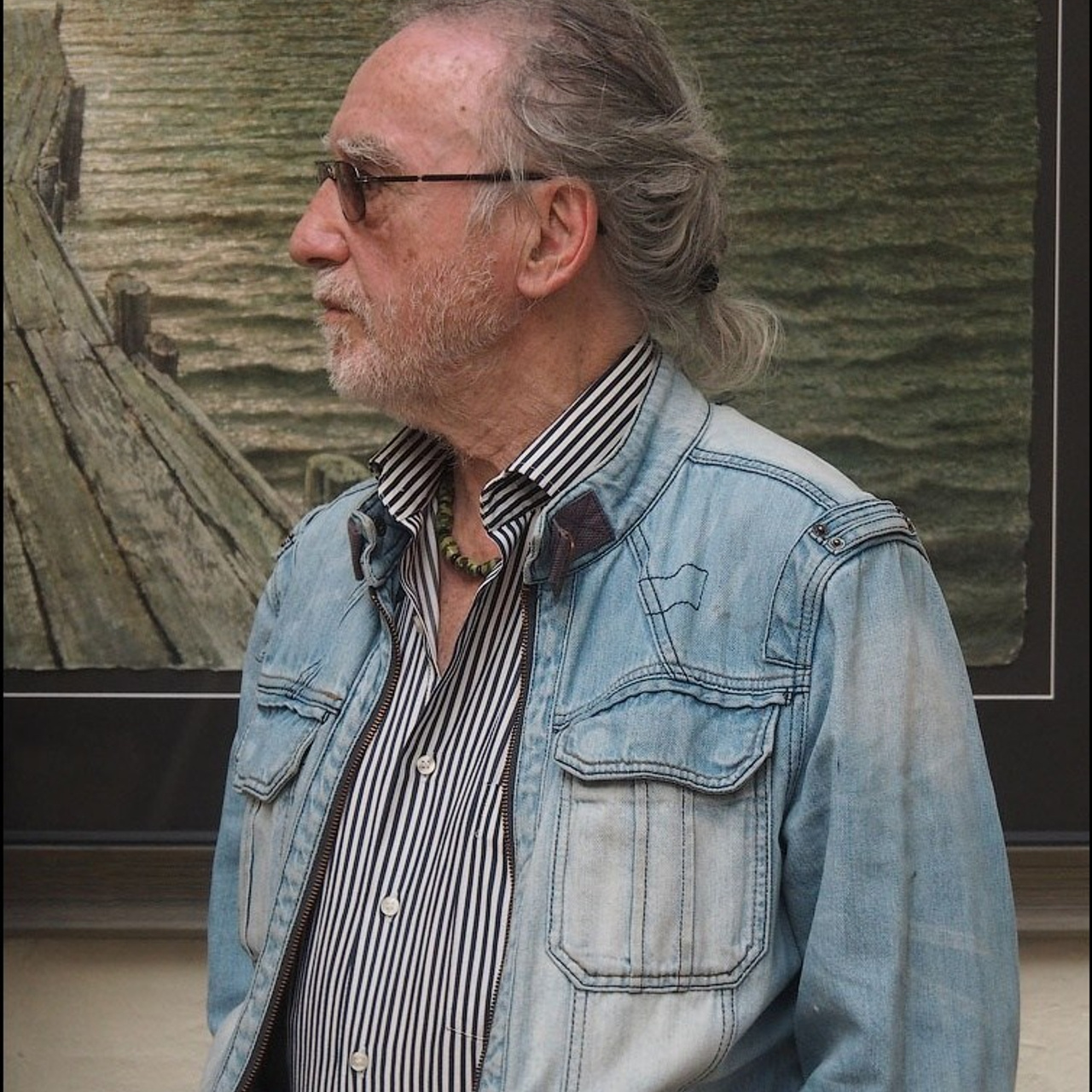 Латиф Казбеков «БУМАЖНЫЕ МИРЫ»