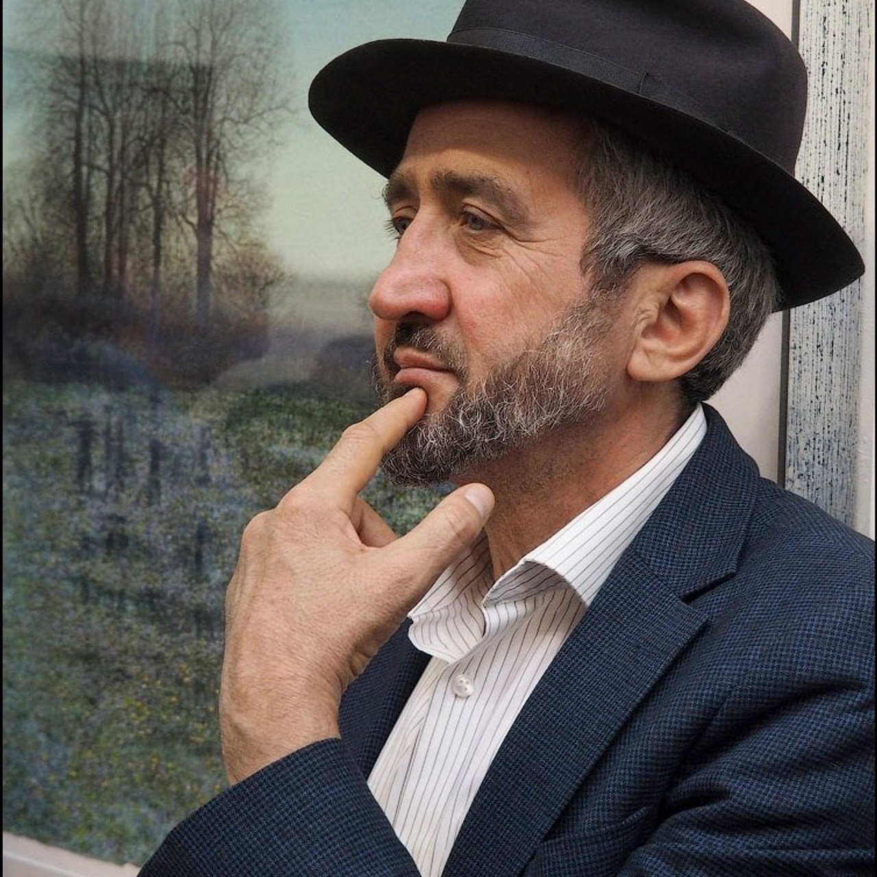 Латиф Казбеков «БУМАЖНЫЕ МИРЫ»