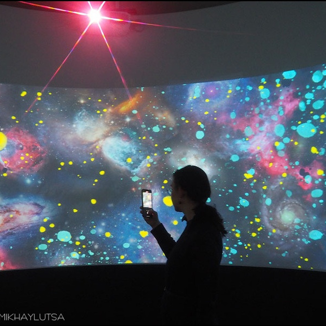 Посвящение космонавтике - Люминография - luminografia.ru