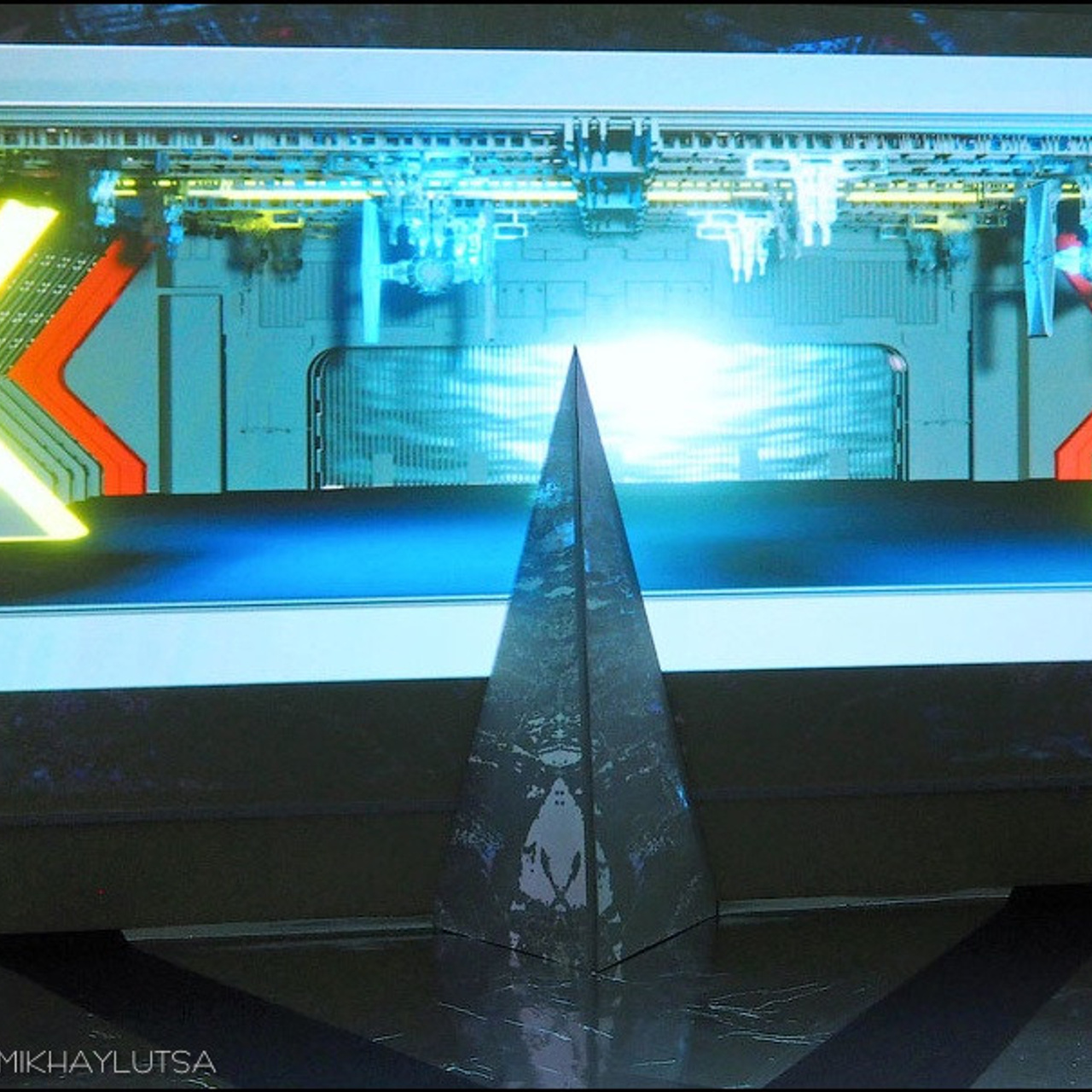 Посвящение космонавтике - Люминография - luminografia.ru