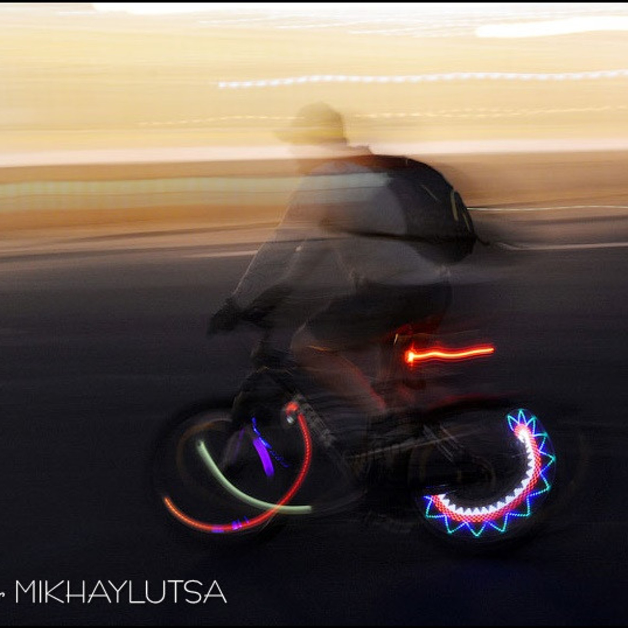 Vladimir Mikhaylutsa, Владимир Михайлуца, mikhaylutsa, художник михайлуца, люминограф, light art, lightpainting, freezelight, mikhailutsa, фотограф михайлуца, председатель люминографического общества,