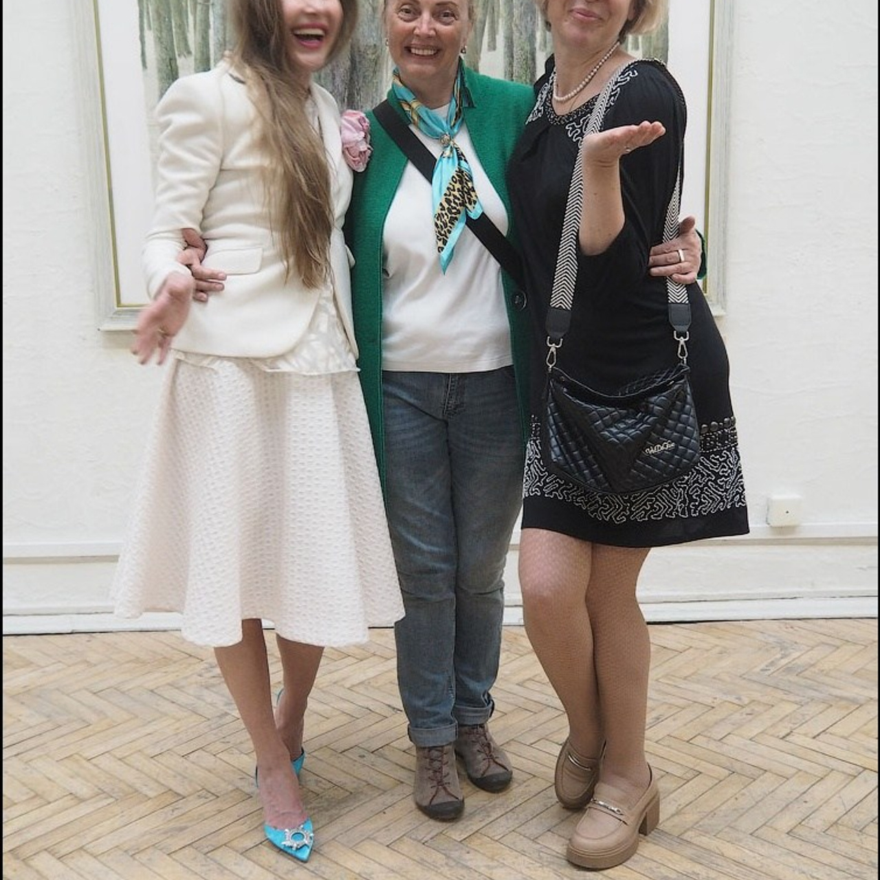 Латиф Казбеков «БУМАЖНЫЕ МИРЫ»