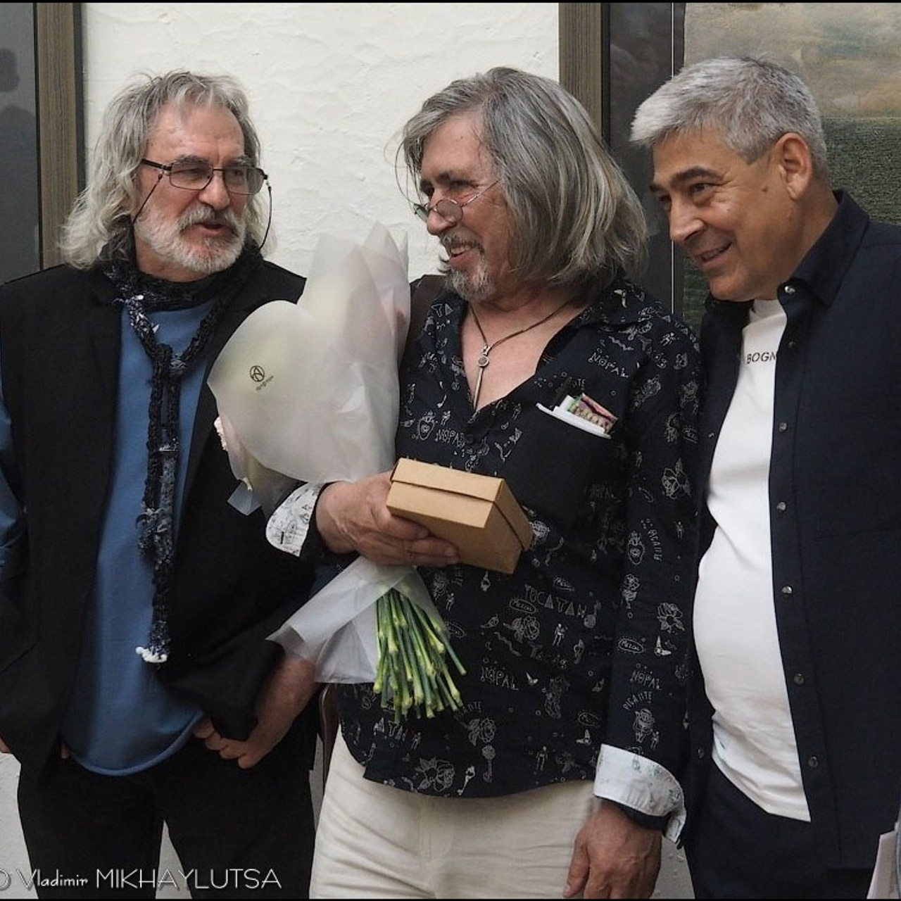 Латиф Казбеков «БУМАЖНЫЕ МИРЫ»