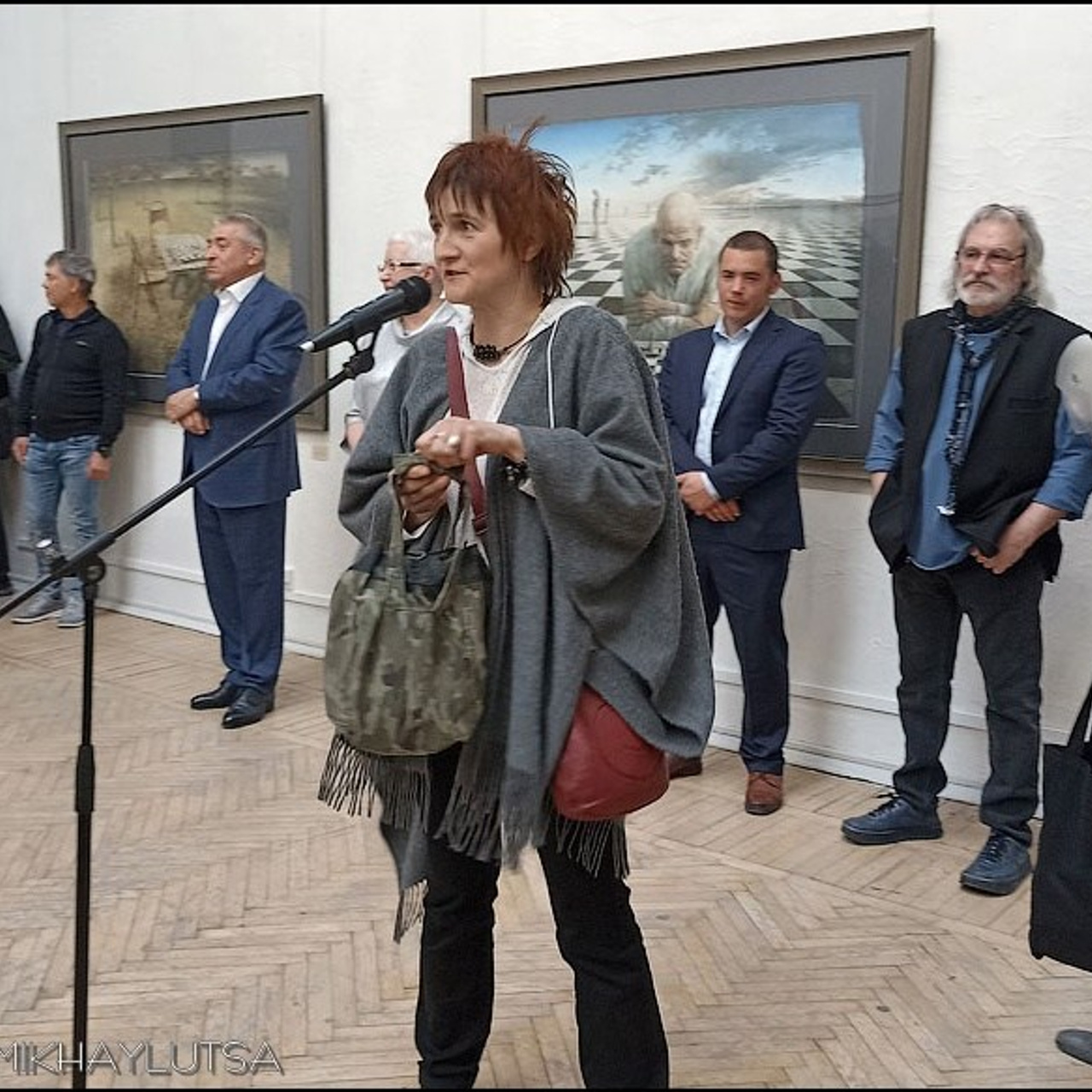 Латиф Казбеков «БУМАЖНЫЕ МИРЫ»