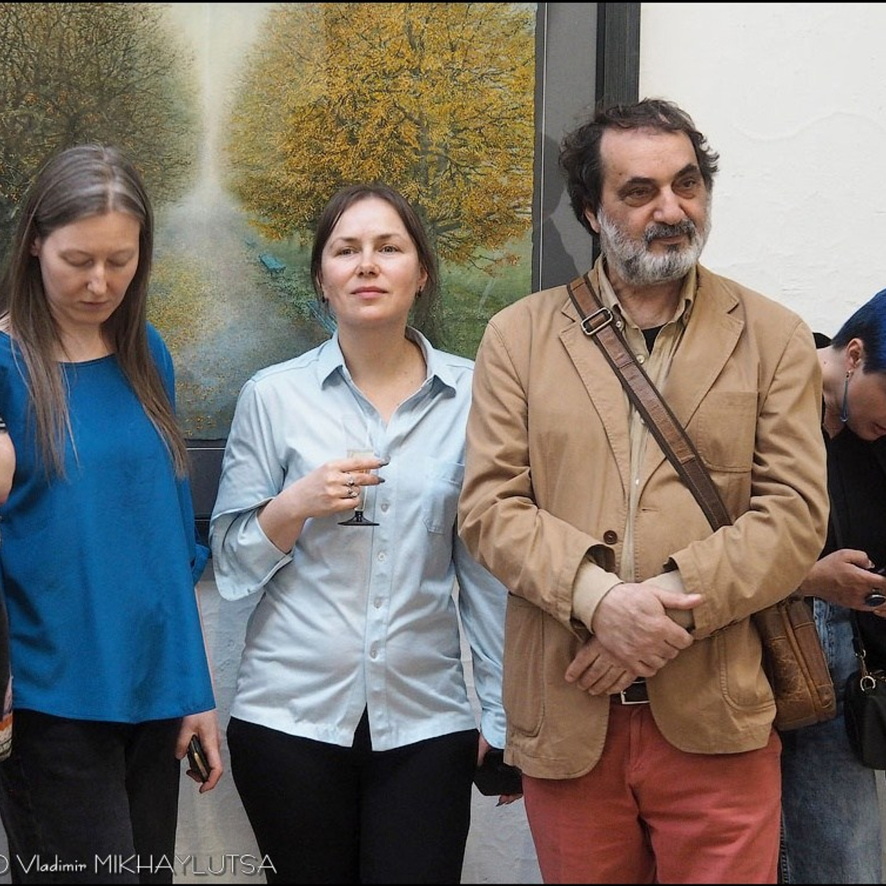 Латиф Казбеков «БУМАЖНЫЕ МИРЫ»