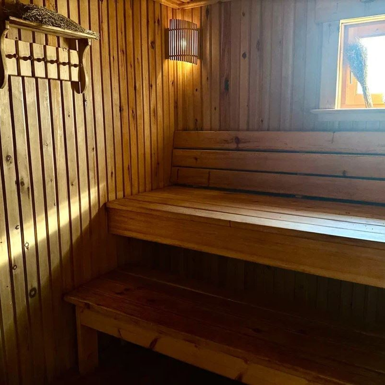 Банкетный зал Веранда в Якушево у озера для свадеб, юбилеев, корпоративов. Официальный сайт