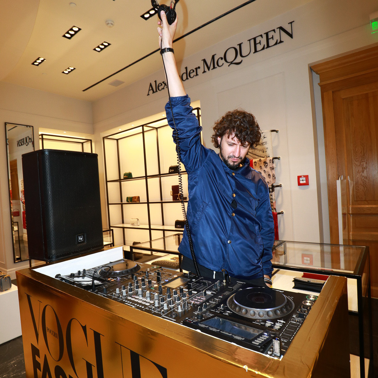 Суперфотограф Виталий Коликов