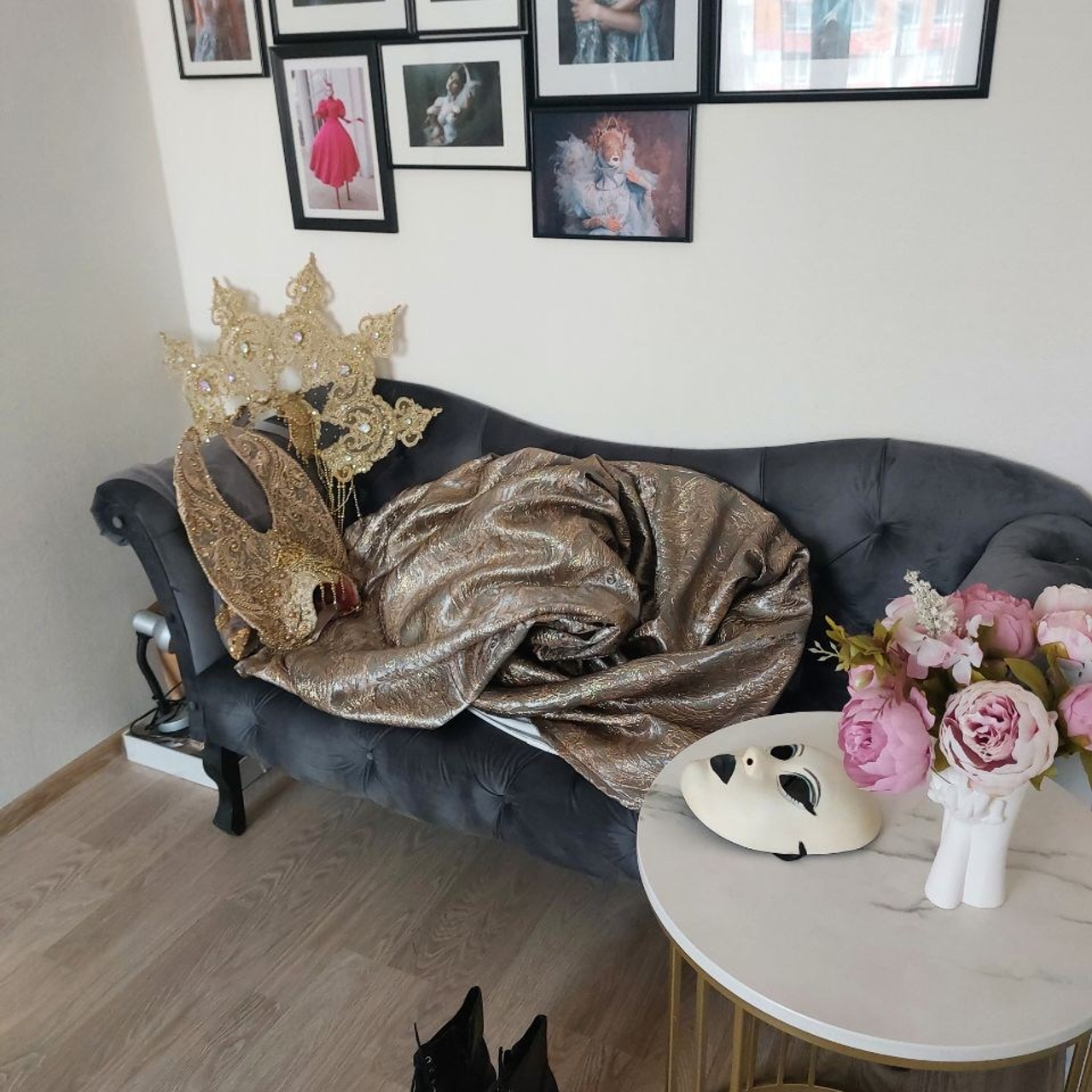 Блог. Фотографии, видео от Лисавлесу. Мимы и Ходулисты на встречу гостей. Москва