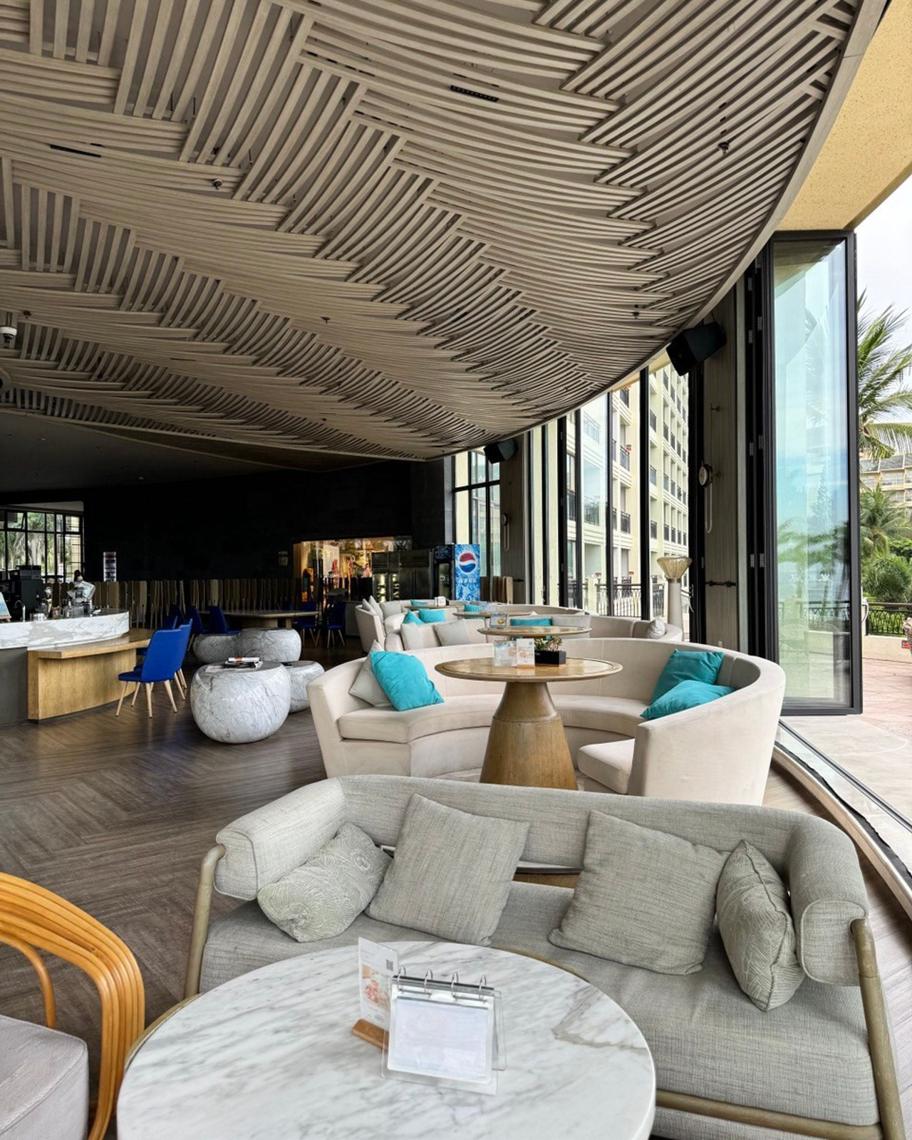 Marriott Yalong Bay 5