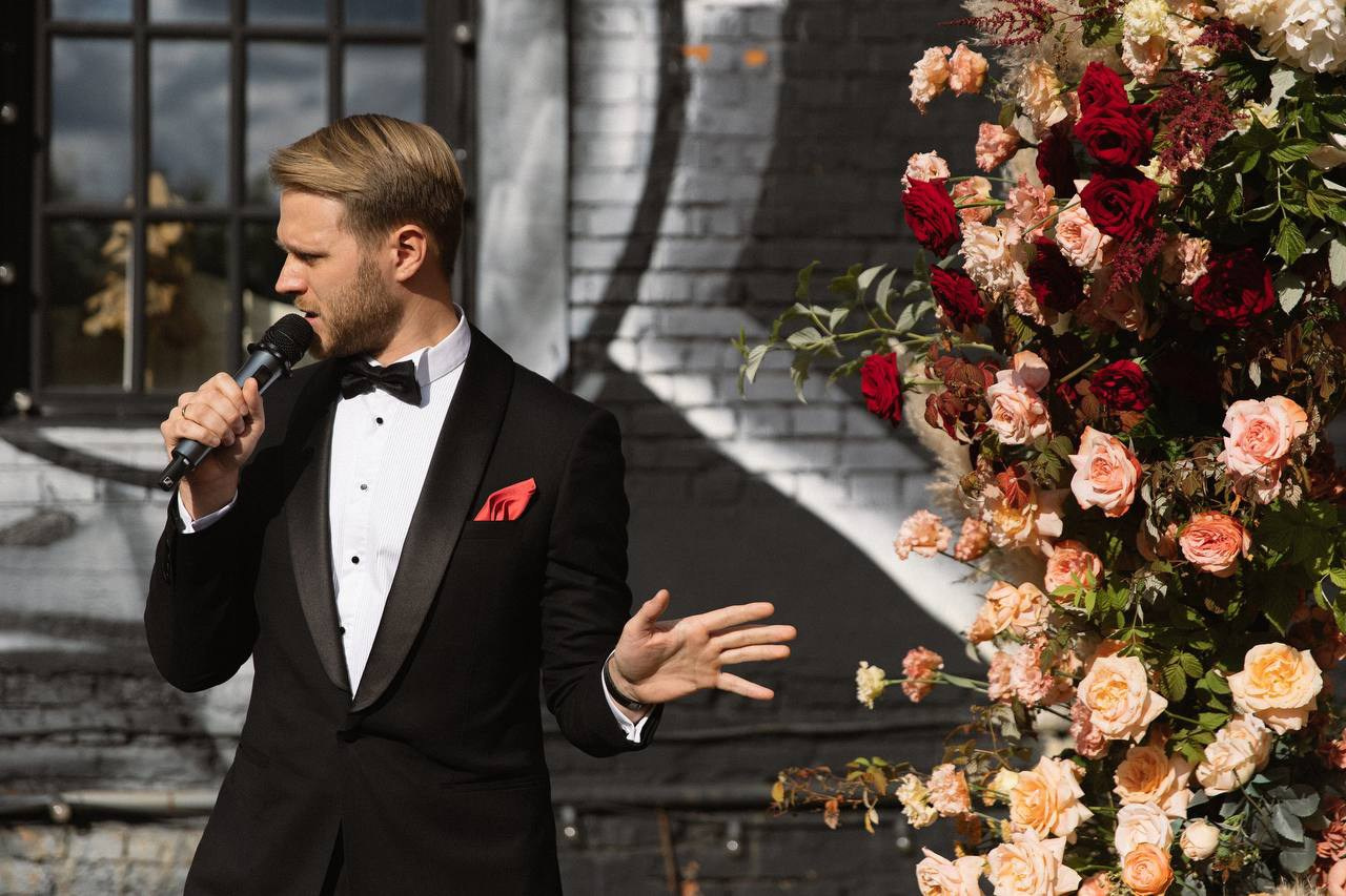 Ведущий Тарачанов. Подрядчики и друзья сети свадебных площадок House for wedding