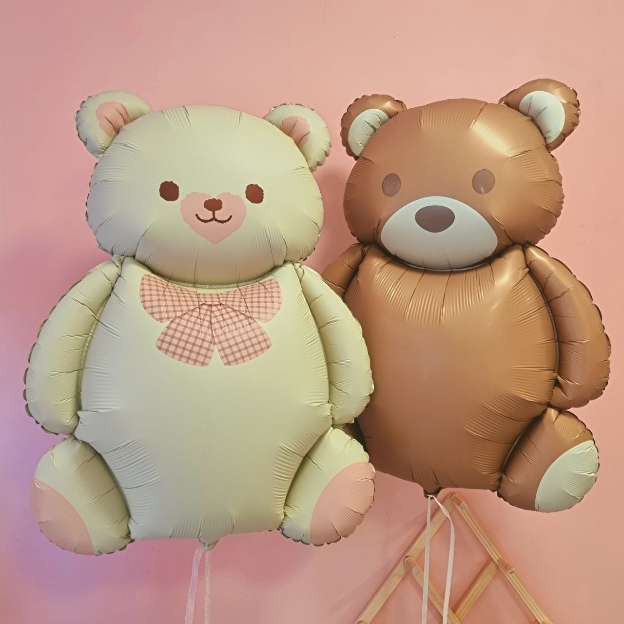 Balino prvi rodendan dostava balona Novi Sad dostava balonaBeograd. Шары с гелием, фотозоны Нови Сад Белград. Balone i dekoracije od balona Novi Sad Beograd