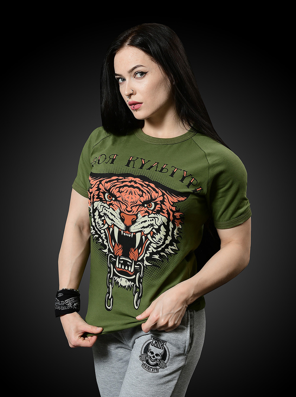 Женская одежда для культуристов.