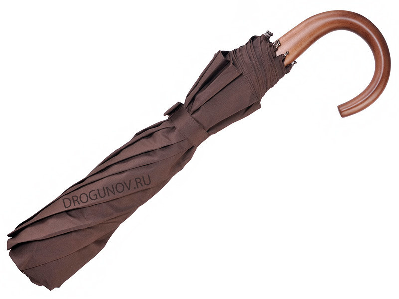 Зонт коричневого цвета с деревянной ручкой в сложенном виде.