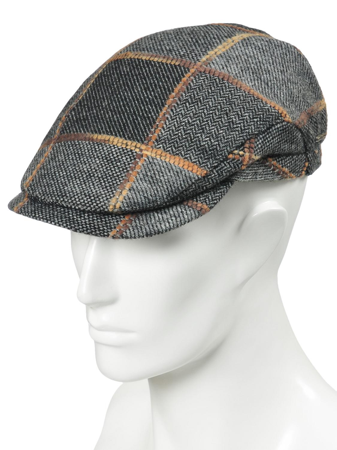 съемка кепки на манекене