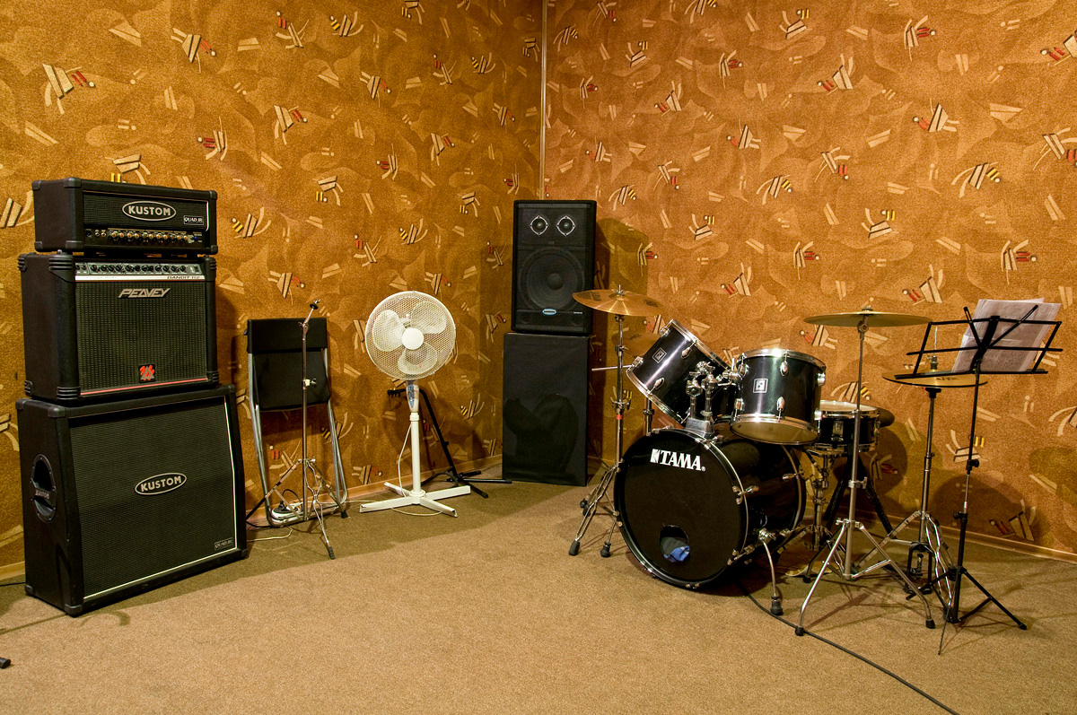 Интерьер студии звукозаписи