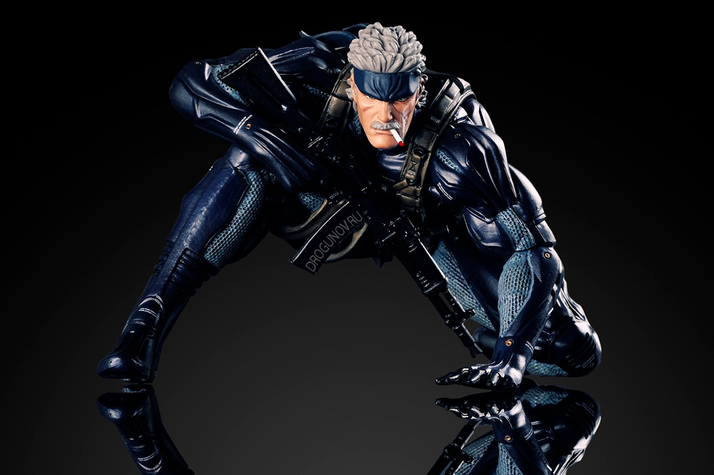 Solid Snake фигурка из игры metal gear