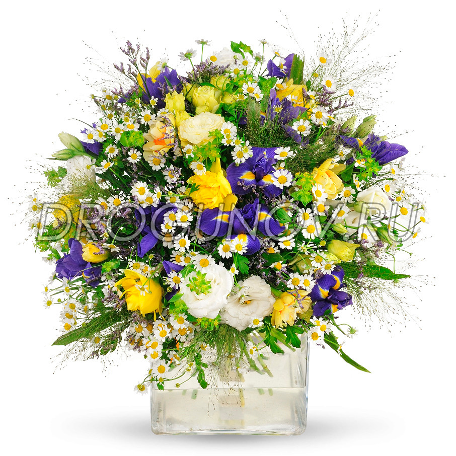 желто- фиолетовые цветы в стеклянной вазе
