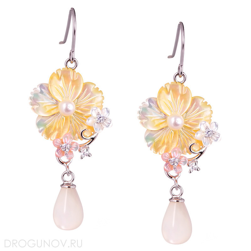 серьги с цветком и подвеской