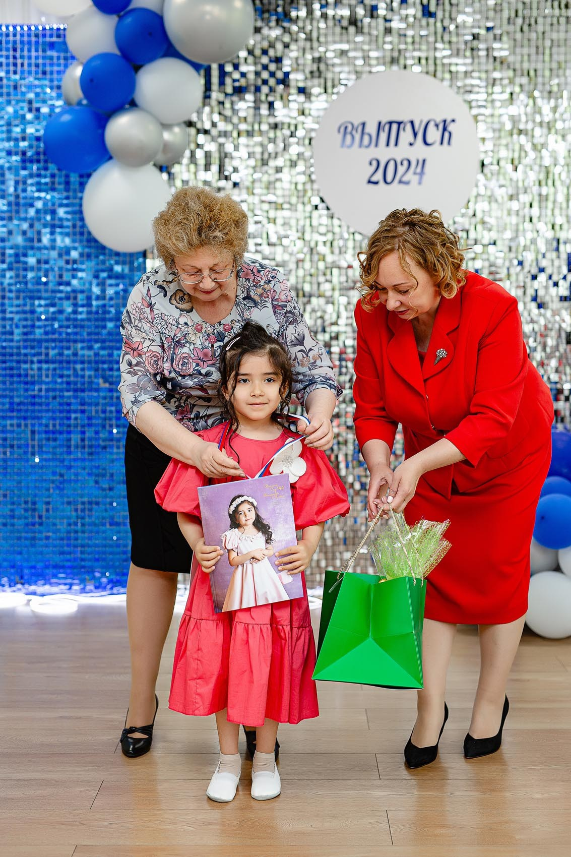 24.5.24 Выпускной Веснянка. Владивосток семейный фотограф Александр Степанов