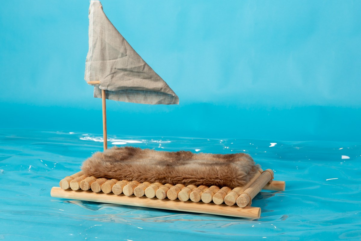 Реквизит для новорожденных и младенцев. Фотостудия Алматы. Семейная и детская фотостудия Family studio.Фотограф Алматы